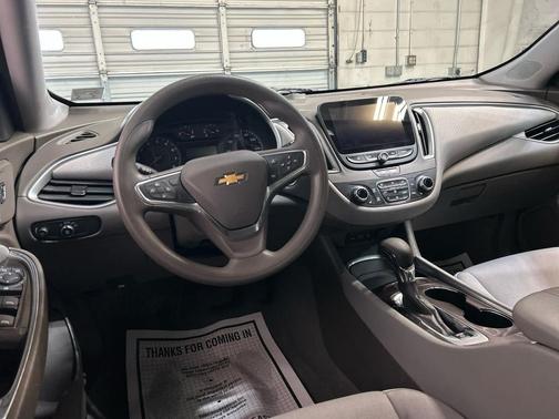 Summit White 2022 Chevrolet Malibu FWD LT