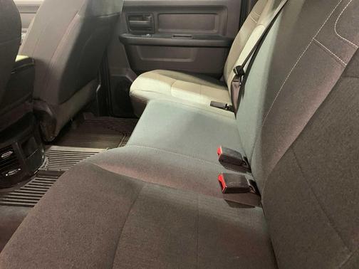 2022 RAM 3500 Tradesman Crew Cab 4x4 8' Box