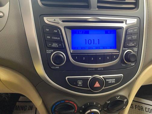 2013 Hyundai Accent GLS