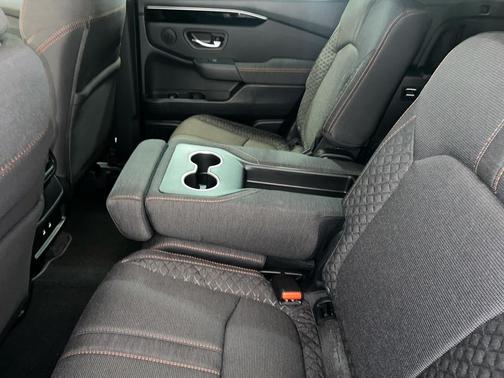 Sonic Gray Pearl 2026 Honda Pilot Sport