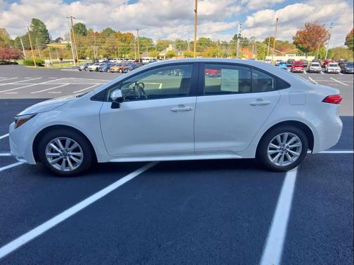 Ice Cap 2025 Toyota Corolla Hybrid LE