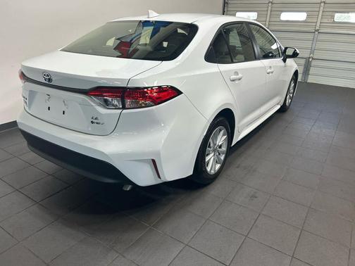 Ice Cap 2025 Toyota Corolla Hybrid LE