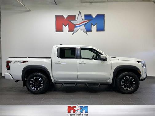 Glacier White 2022 Nissan Frontier PRO-4X