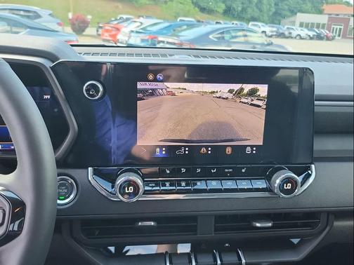 White Sands 2026 Chevrolet Colorado Trail Boss