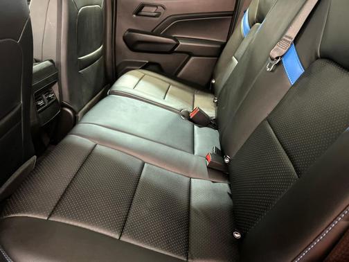 Reef Blue Metallic 2026 Chevrolet Colorado Trail Boss