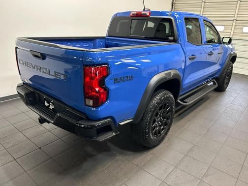 Reef Blue Metallic 2026 Chevrolet Colorado Trail Boss