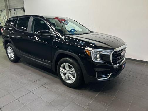 Ebony Twilight Metallic 2024 GMC Terrain SLE