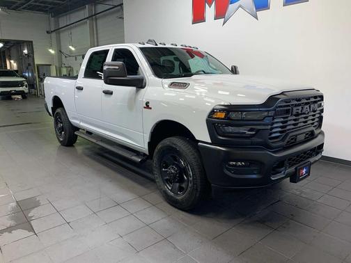 2026 RAM 2500 Tradesman Crew Cab 4x4 6'4' Box