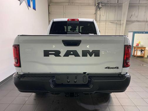 2026 RAM 2500 Tradesman Crew Cab 4x4 6'4' Box