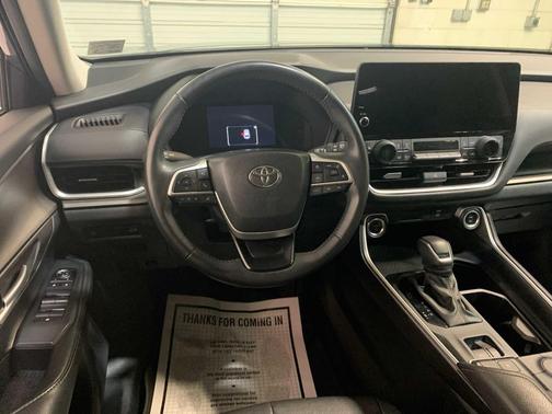 2024 Toyota Grand Highlander Hybrid XLE