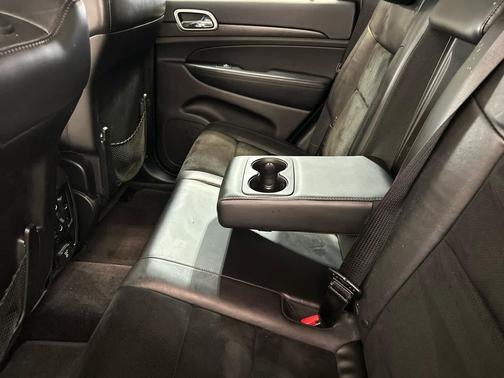 Bright White Clearcoat 2018 Jeep Grand Cherokee Altitude