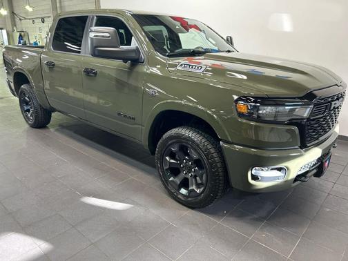 Tank 2027 RAM 1500 Big Horn/Lone Star