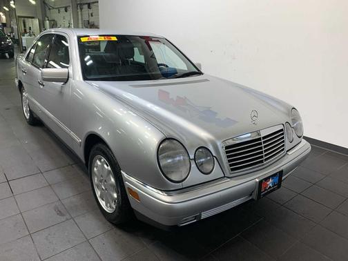 1998 Mercedes-Benz E-Class AWD