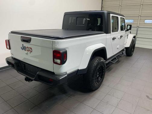 2023 Jeep Gladiator Sport S