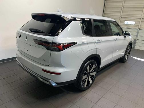 2026 Mitsubishi Outlander SE 2.5 S-AWC