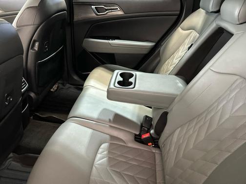 Ebony Black 2023 Kia Sportage X-Line