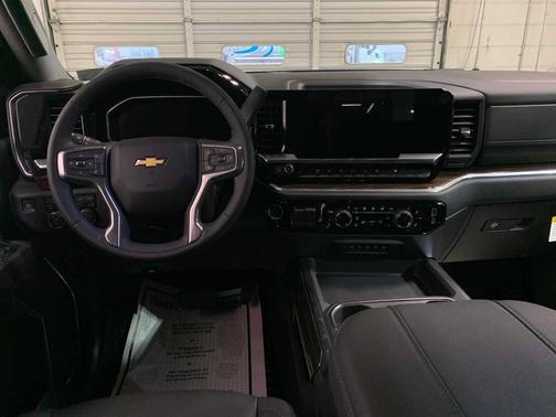 2026 Chevrolet Silverado 3500 LT