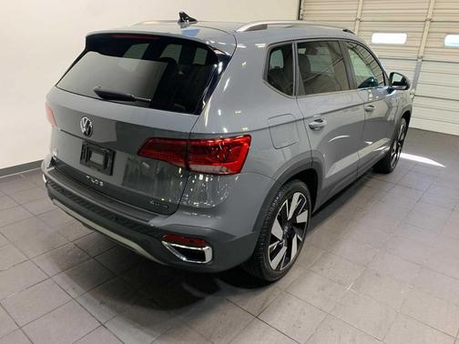 2022 Volkswagen Taos 1.5T SEL