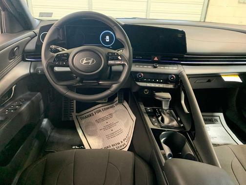 2026 Hyundai ELANTRA HEV SEL Sport