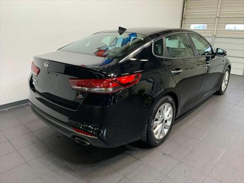 2018 Kia Optima S