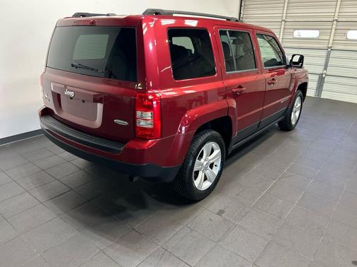 Deep Cherry Red Crystal Pearlcoat 2014 Jeep Patriot Latitude