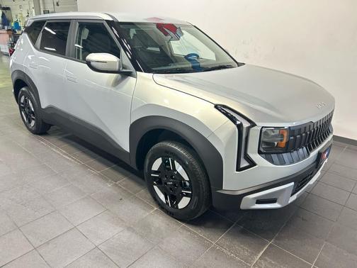 Ivory Silver 2027 Kia Seltos LX