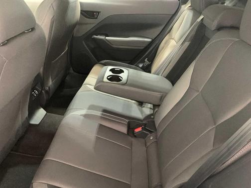 CRYSTAL WHITE 2026 Subaru Crosstrek Premium