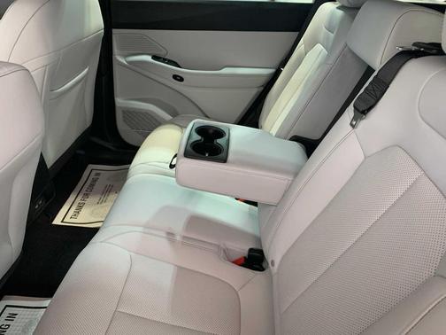 Red Hot Pearlcoat 2026 Jeep Cherokee Limited