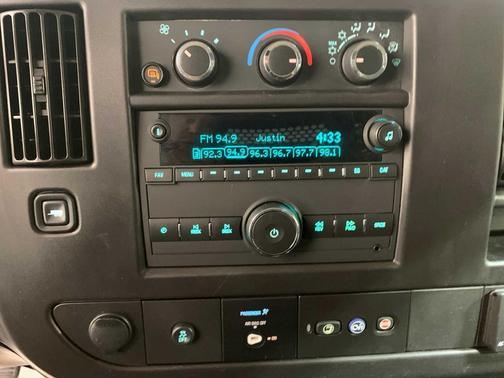 2024 Chevrolet Express 2500 RWD 2500 Regular Wheelbase WT