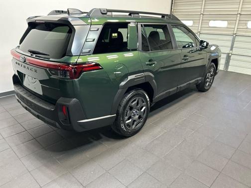 Deep Emerald Green Pearl 2026 Subaru Outback Premium