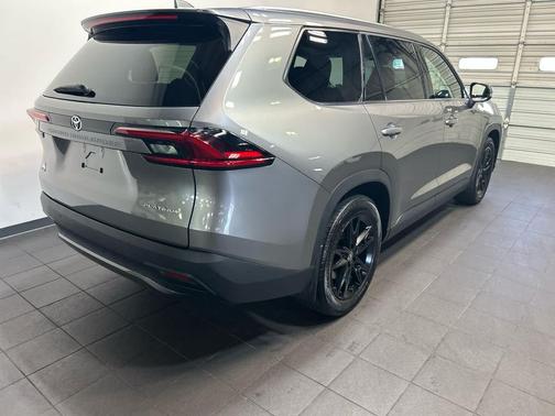 Heavy Metal 2025 Toyota Grand Highlander Platinum