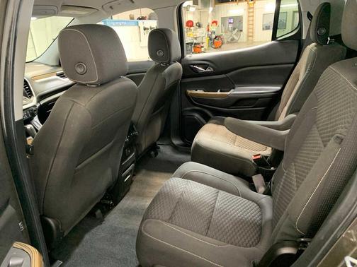 2019 GMC Acadia SLE-2