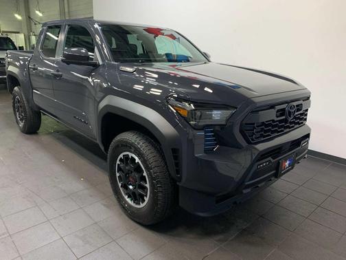 2025 Toyota Tacoma Hybrid TRD Off Road