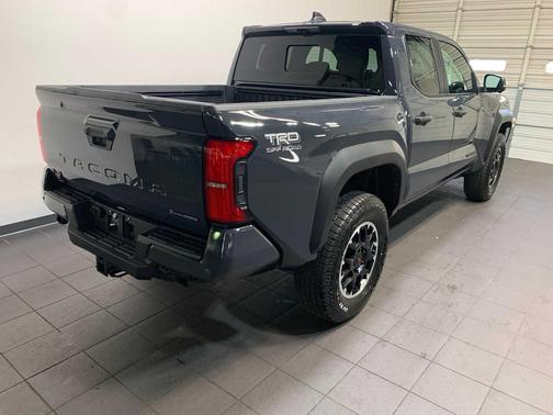 2025 Toyota Tacoma Hybrid TRD Off Road