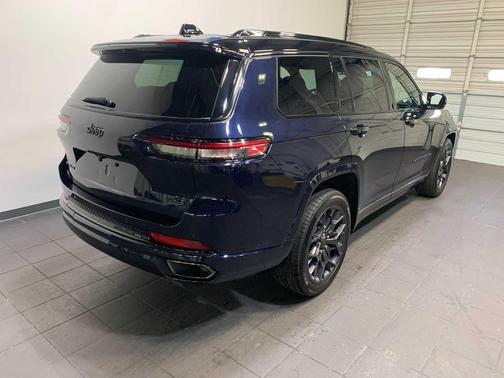 2023 Jeep Grand Cherokee L Summit Reserve