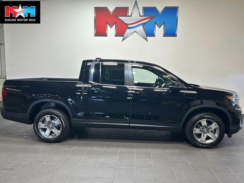 Crystal Black Pearl 2026 Honda Ridgeline RTL