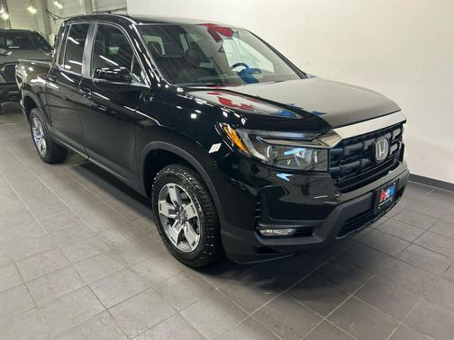 Crystal Black Pearl 2026 Honda Ridgeline RTL