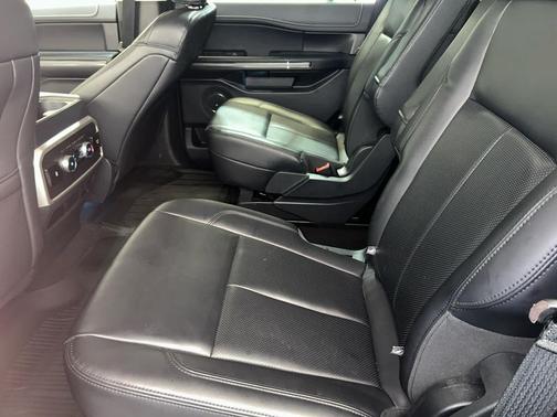Iconic Silver Metallic 2024 Ford Expedition XLT