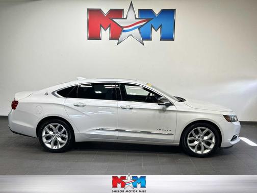 Iridescent Pearl Tricoat 2017 Chevrolet Impala Premier 2LZ