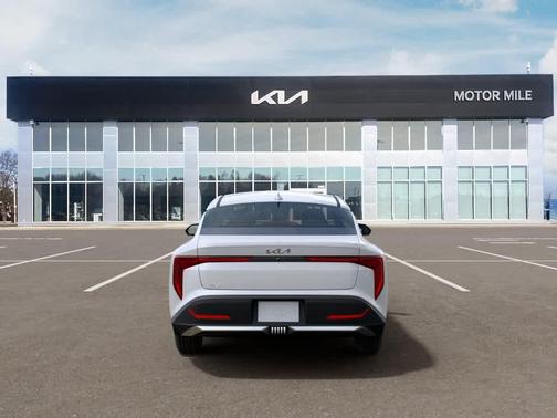 SNOW WHITE 2026 Kia K4 LXS