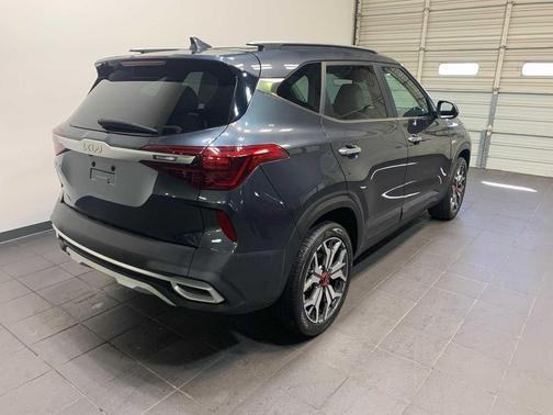 2022 Kia Seltos SX Turbo