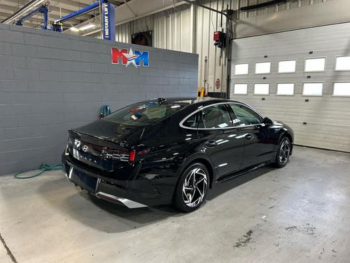 2026 Hyundai SONATA SEL