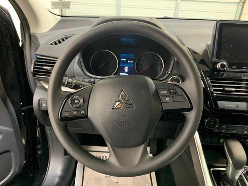 2026 Mitsubishi Eclipse Cross LE