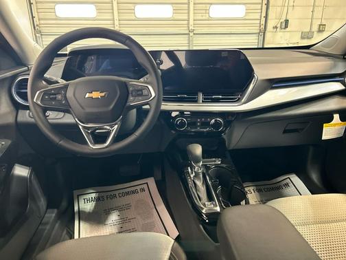 Sterling Gray Metallic 2026 Chevrolet Trax LT