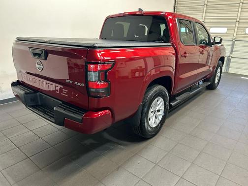 Cardinal Red Metallic Tricoat 2024 Nissan Frontier SV