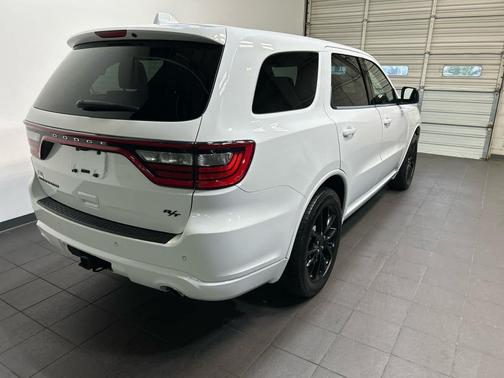 White Knuckle Clearcoat 2017 Dodge Durango R/T