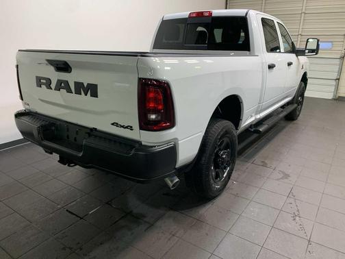 2026 RAM 2500 Tradesman Crew Cab 4x4 6'4' Box