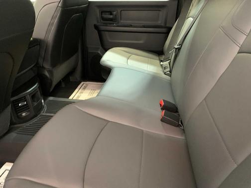 2026 RAM 2500 Tradesman Crew Cab 4x4 6'4' Box