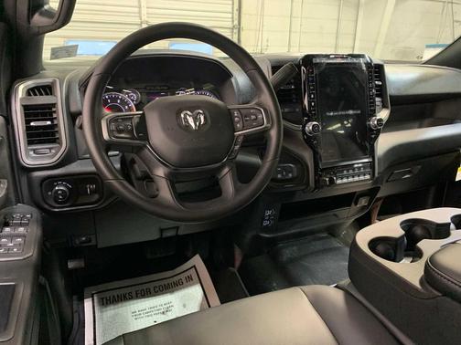 2026 RAM 2500 Tradesman Crew Cab 4x4 6'4' Box