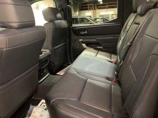 2025 Toyota Tundra Platinum